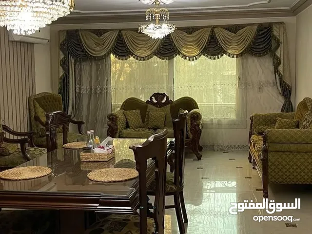 160 m2 3 Bedrooms Apartments for Rent in Giza Dokki