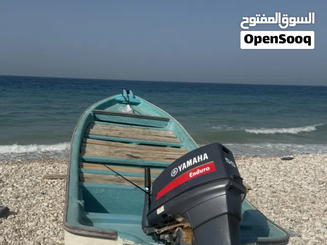للبيع قارب 18 قدم مع المكينة ياماها 55