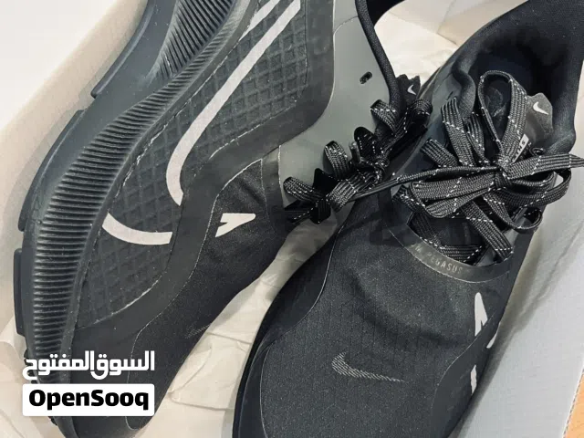 WMNS AIR ZM PEGASUS 37 SHIELD