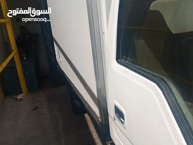 كيا بنجوم 2000
