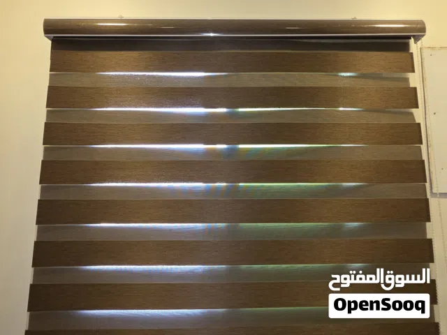 window blinds / curtains