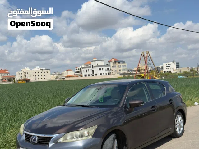 2011 لكزس CT CT 200
