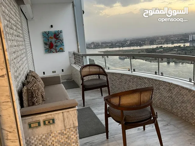 310m2 4 Bedrooms Apartments for Sale in Cairo Maadi