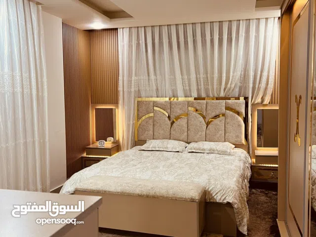 شقه فخمه مفروشه متاحه