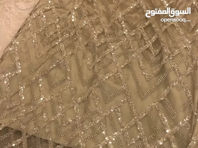 ملابس استعمال نظيف