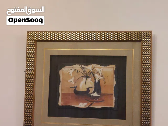 برواز ثقيل مذهب   مجسم 3D مستعمل بحالة ممتازة  للبيع