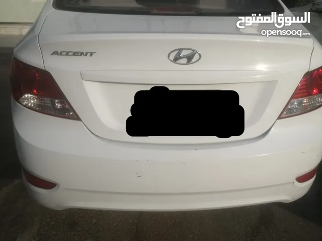 هونداي اكسنت 2010