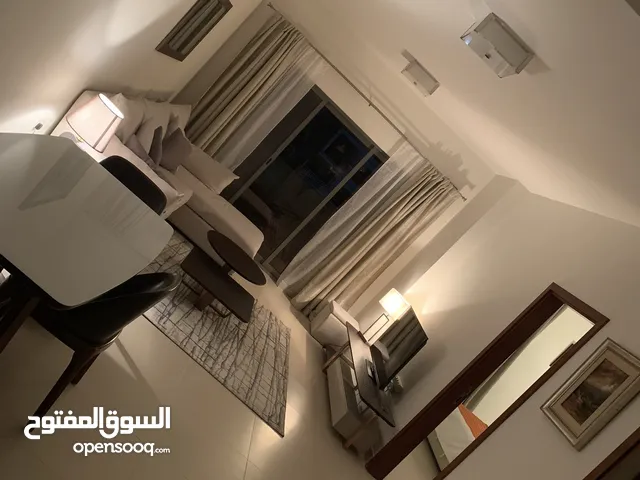 1-bed excellent apartment, fully furnished at the Links, available 1 Feb