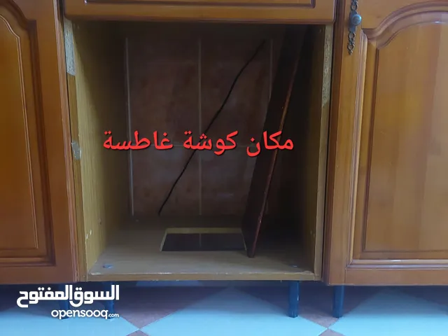 دولاب مطبخ خشب زان إيطالي مستعمل