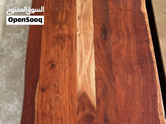 طاولة قهوة خشب طبيعي صلب (Solid Wood) بتصميم ريفي مميز