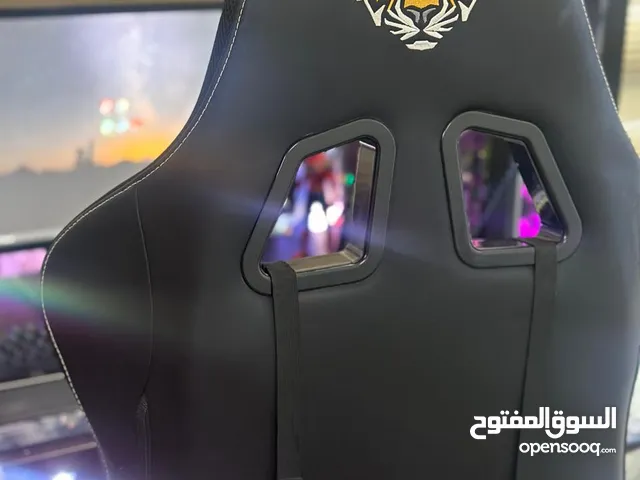 Pc gaming حاسبة متكامله من ناحيه كلشي تكدر تصمم بيهه وتبث وتلعب مع الوصف مهمممم