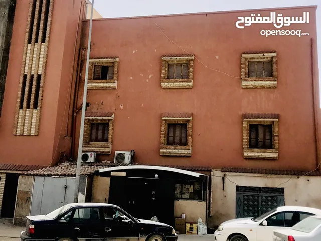 370 m2 More than 6 bedrooms Townhouse for Sale in Tripoli Abu Sittah