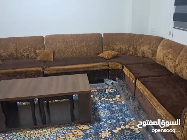 طقم كورنر 10 مقاعد بحالة جيدة جداً للبيع