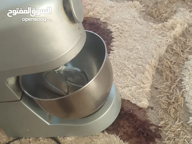 خلاط وميزان ومسجل سياره