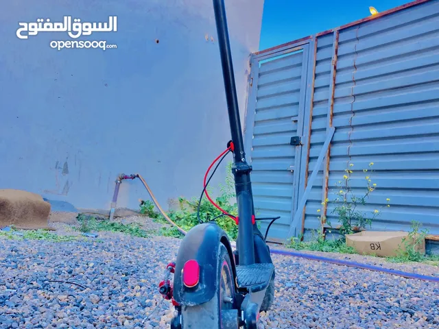 سكوتر كهربائي. النوع شاومي
