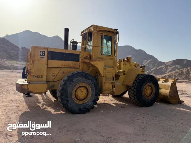 جرافه كاتر بلر موديل 82 قياس 966D مرخصه لشهر 9 مكيفة فحص كامل