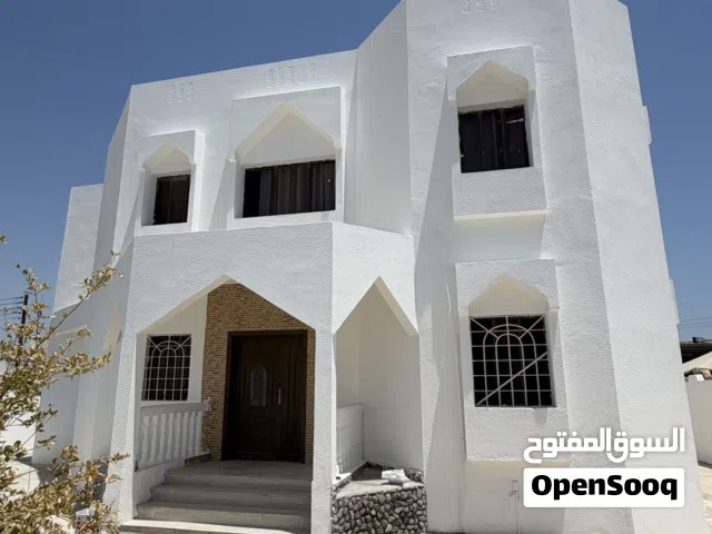 300 m2 5 Bedrooms Townhouse for Sale in Muscat Al Maabilah