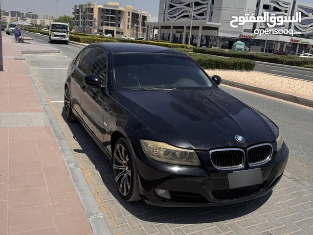 BMW 320i بي ام دبليو
