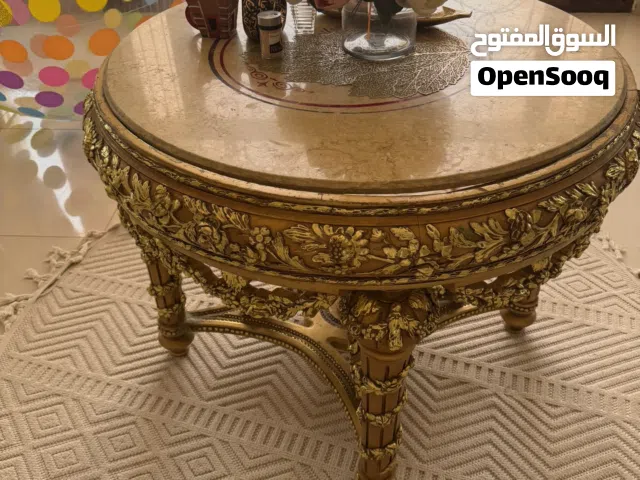 طاوله فخمه للصاله