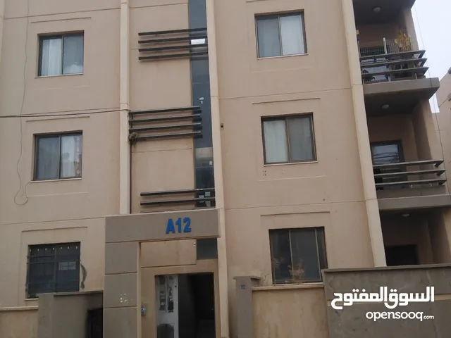 102 m2 5 Bedrooms Apartments for Sale in Zarqa Madinet El Sharq