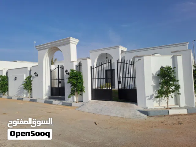 170 m2 3 Bedrooms Townhouse for Sale in Tripoli Ain Zara
