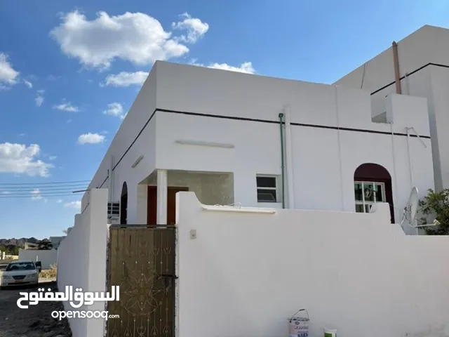 120 m2 2 Bedrooms Apartments for Rent in Al Sharqiya Ibra