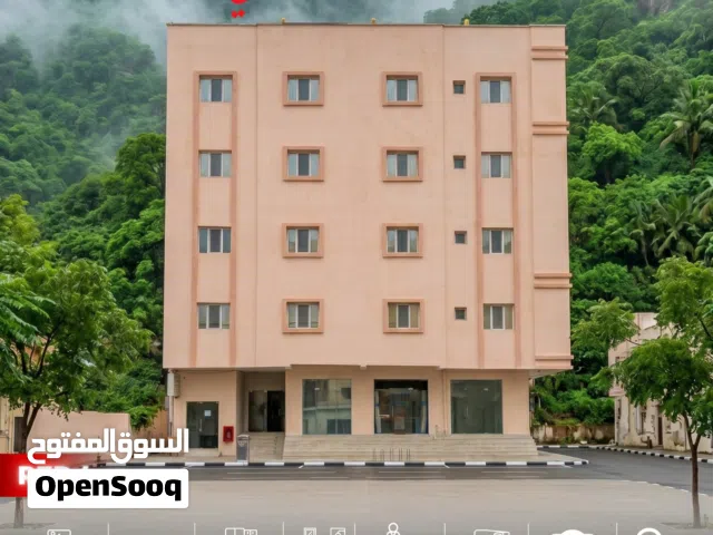 وحدات سكنية للإيجار اليومي - بناية الغربية RED4 - صلالة الغربية - خريف ظفار 2026