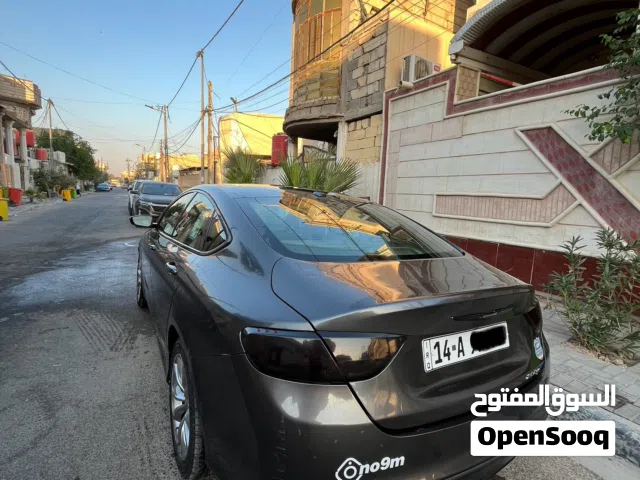 2016 كرايسلر 200 200S