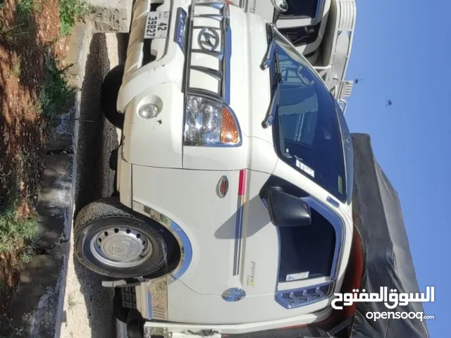 بكم لنقل جميع البضائع ويوجد عمال تحميل وتنزيل وفك وتركيب افضل سعر
