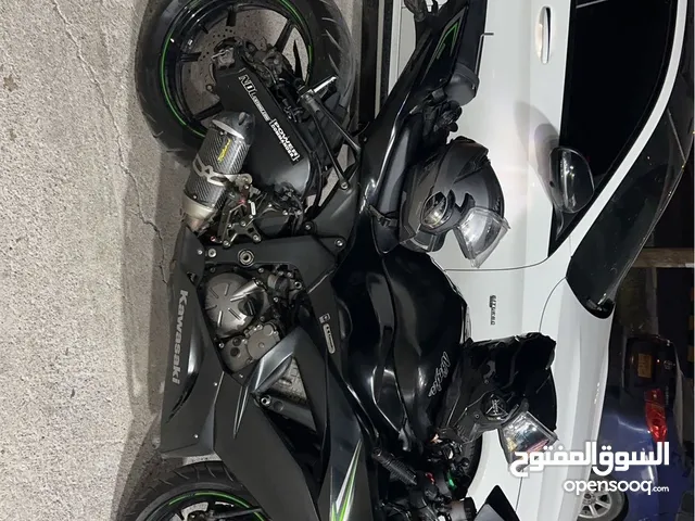 Kawasaki NINJA ZX 2016 in Al Dakhiliya