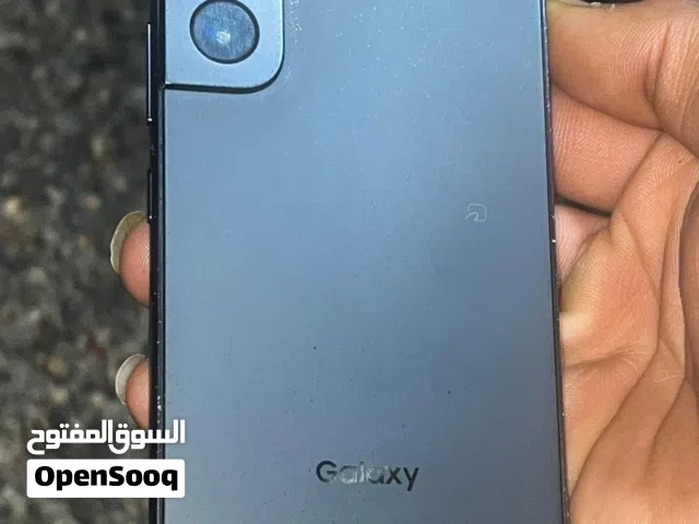 s22 5G  للبيع نضيف مش مقضوض