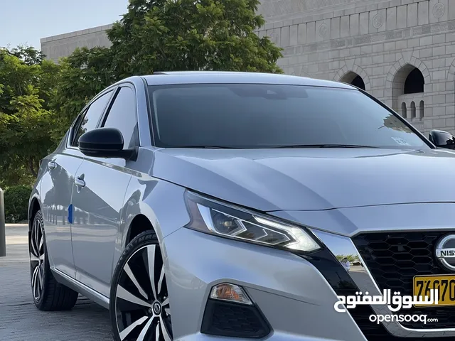 Used Nissan Altima in Al Dakhiliya