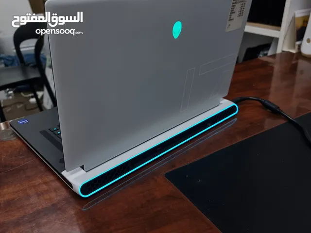 Alienware x17