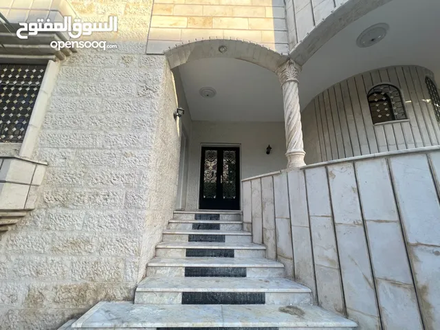 500 m2 More than 6 bedrooms Villa for Sale in Irbid Al Qubeh Circle