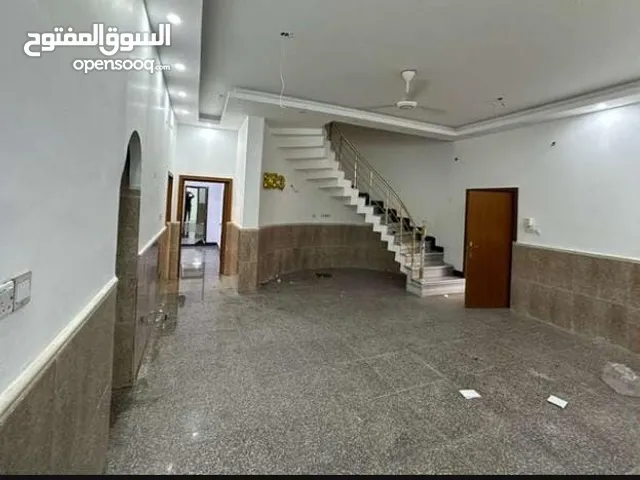 320 m2 More than 6 bedrooms Townhouse for Rent in Basra Khadra'a