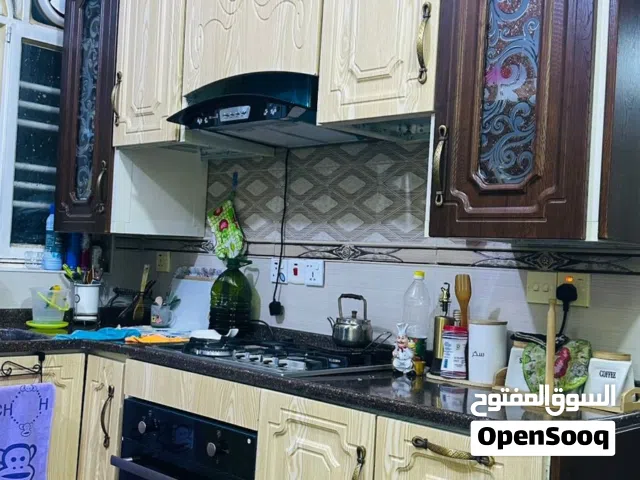 كاونتر نظيف مستعمل داخل الالمنيوم الخارج hdf مع ساحبة نظيفة شغالة