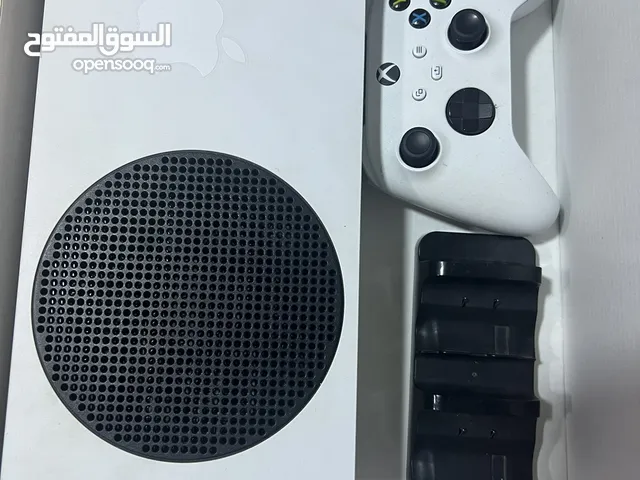 Xbox series s استخدام سبوعين فول نضافه ويا يده وقاعده شحن وماوس وكيبورد وماوس باد