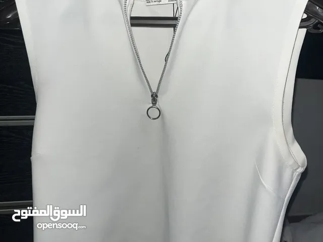 ZARA Sleek White Half-Zip Top توب زارا أبيض بسحاب نصّي