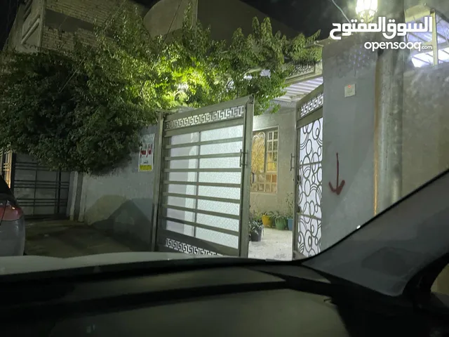 بيت للبيع في الشعب شارع الصحة مساحته 135 م