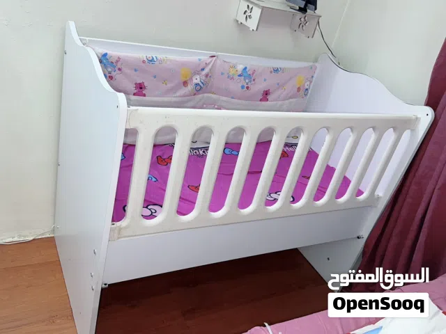 سرير طفل لحد عمر 3 سنوات