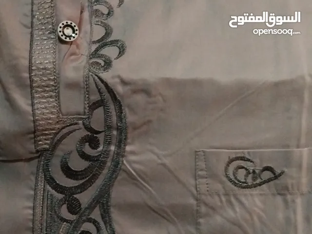 بيجامة و جلاليب للبيت والخروج.
