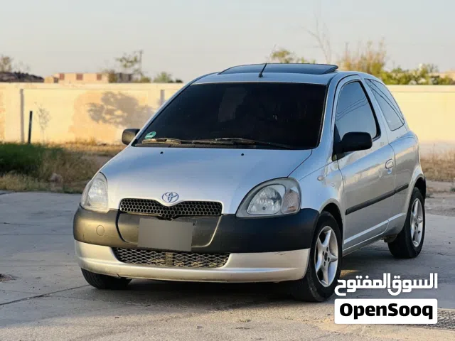 2002 Toyota Yaris Y