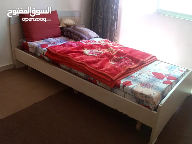 غرفه واثاث للبيع