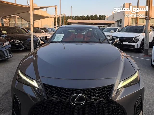 LEXUS IS-300 2021 LOW MILEAGE 0% DOWN PAYEMNT لكزس اي اس بلون رمادي متاحة للتقسيط عبر البنك