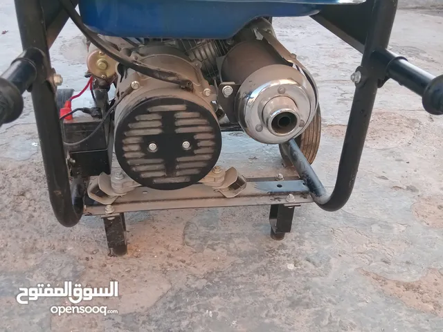 مولد مستعمل استعمال بسيط شهر فقط للبيع (قوة 3600)