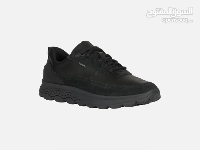 45 Sport Shoes in Amman