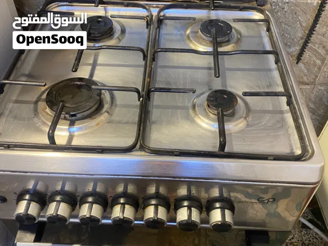 اثاث مطبخ المنزل والحديقه