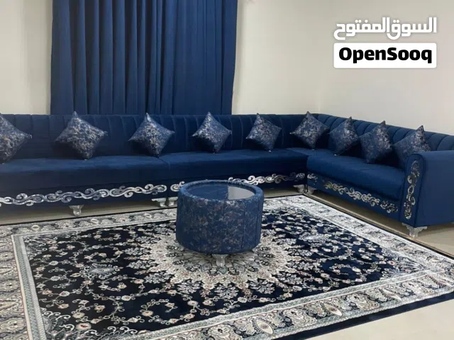 كنبات جلوس جديده مع طاوله + زوليه ايرانيه اصل + ستارة مع شيفون..