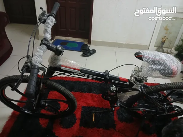 دراجه رياضيه للبيع جديده تماما للجادين فقط