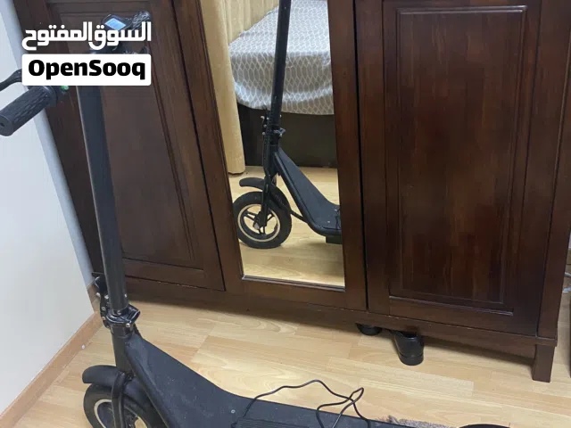 Electric Scooter 30 km/h – 780 km – Excellent Condition
